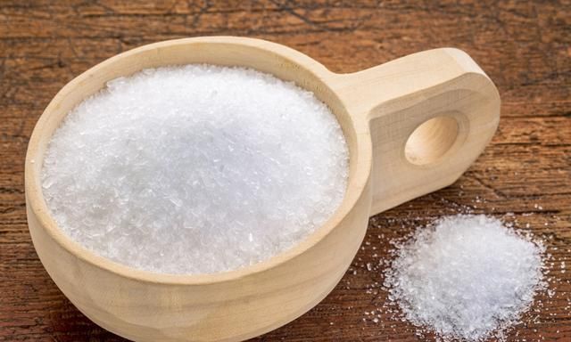 磷酸二氢钾、多菌灵、生根粉，这些常用的花肥、花药你真会用吗？