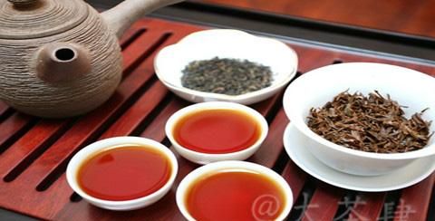 喝红茶还是绿茶好,胖人喝红茶还是绿茶好图2