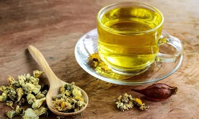 喝菊花茶是不是有排毒养颜的功效图1