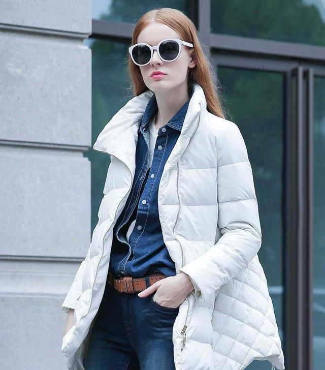 白色羽绒服套什么好看,白色羽绒服脏了怎么洗图20