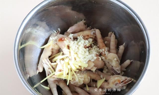 饭店不外传的凉拌鸡爪，不腥又解腻，爽口开胃，学会不用买了