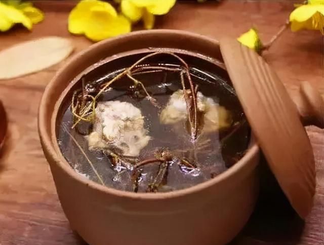 这味岭南常见草药，煲汤可清热解毒、疏肝止痛