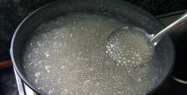 香芋西米露，广东很好喝的一道糖水，做法简单味道香，我家经常做