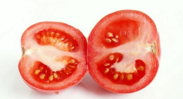 空腹吃西红柿的危害是生西红柿吗图2