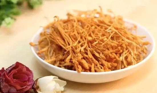 非花非虫的不老草:虫草花——功效与做法