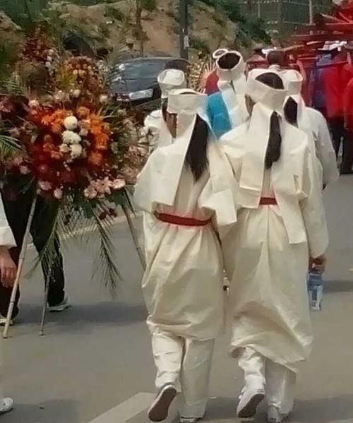 为什么白喜事给毛巾图4