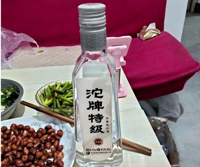 同是“男性之友”，劲酒和椰岛鹿龟酒谁更胜一筹？弄懂再喝也不迟