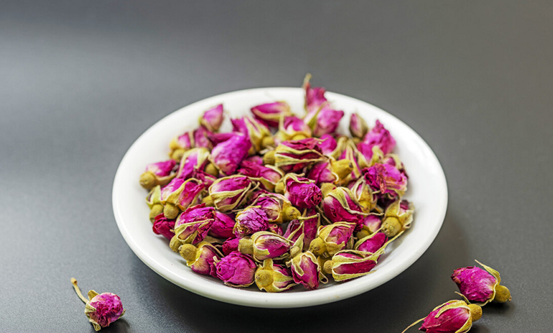 建议中年女性：生活别太节俭，5种茶要舍得喝，强过天天涂护肤品