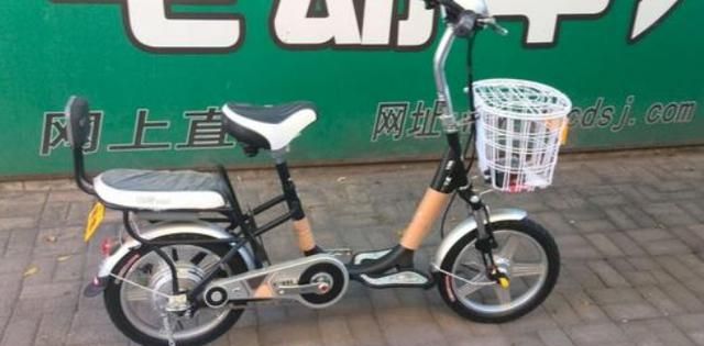 脚踏七星，为什么电动车需要脚踏车内上牌图1