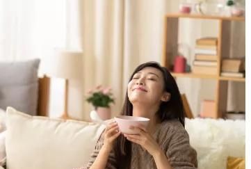 懒得煲汤？这碗粥一样可健脾益肾、养心安神，打工人周末犒劳下自己吧