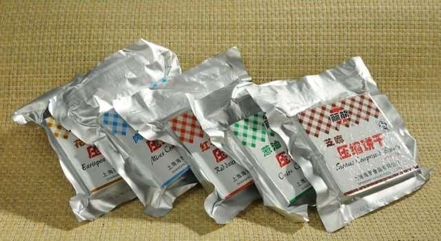 压缩饼干和普通饼干有什么区别？究竟压了多少料？今天总算明白了