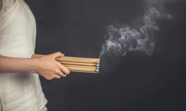 脾胃弱，百病缠！艾灸一个穴位，护脾胃，祛病邪
