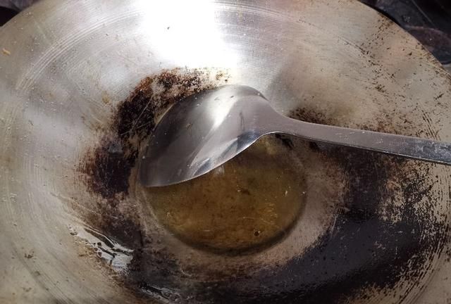 家庭式最简单的清蒸石斑鱼，大酒店的味道，皮嫩肉滑，味道鲜美