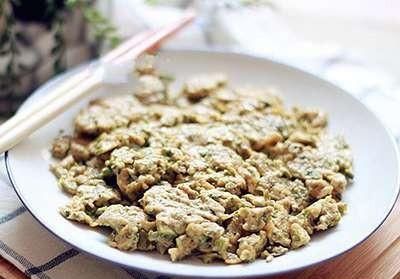 香椿有哪几种吃法(香椿的8种吃法)图1