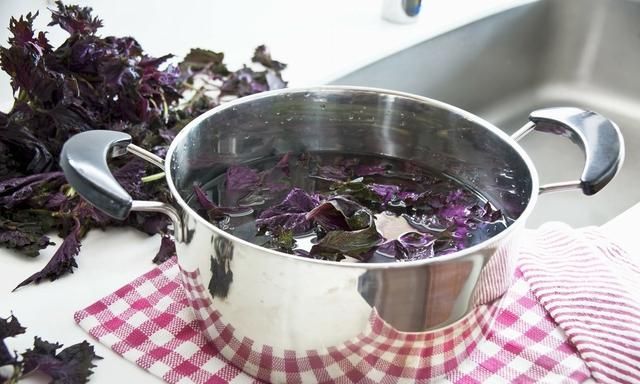 紫苏全身都是宝，其中这2个功效尤为突出，做菜不妨多放点