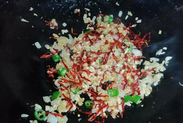 南美白虾怎么做好吃又简单,冻南美白虾怎么做好吃图6