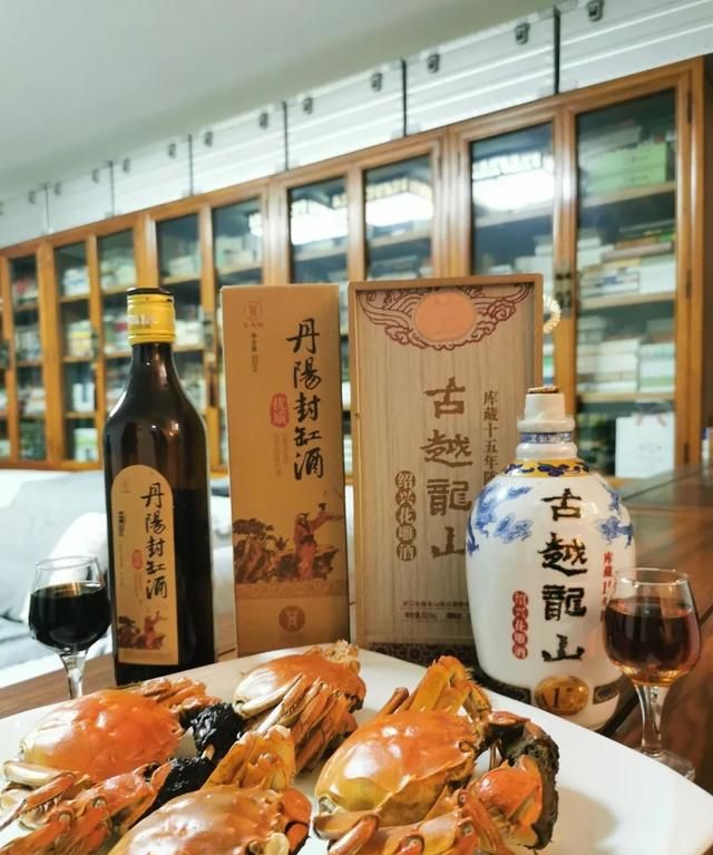 品酒笔记‖更适合吃大闸蟹的黄酒：丹阳封缸酒