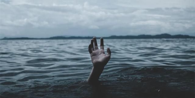 童年果冻，「死」于养生