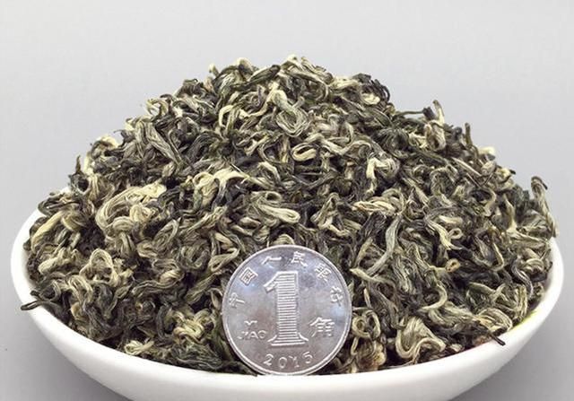 龙井、碧螺春、毛尖这三种都是绿茶，哪一种比较适合你？