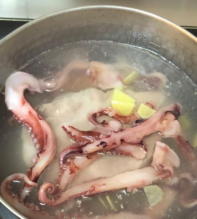 梅花肉怎么做最好吃,烧梅花肉的家常做法图5