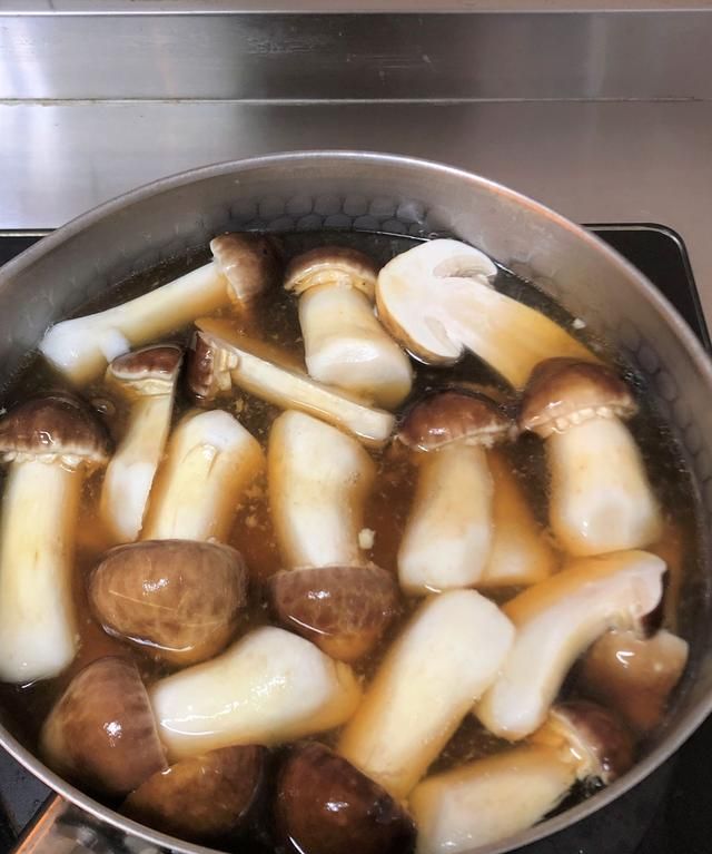 梅花肉怎么做最好吃,烧梅花肉的家常做法图6