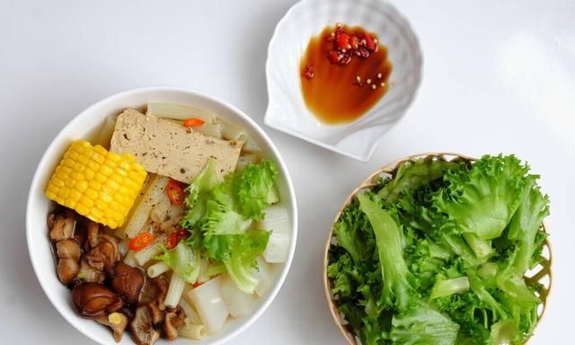 一日三餐减脂饮食，减肥的人照着吃，体重下降会很快