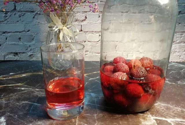 四季不同酿酒，最不能缺少夏天的杨梅酒