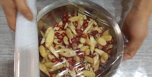 请问嫩生姜怎么腌制(怎么腌制嫩生姜)图7