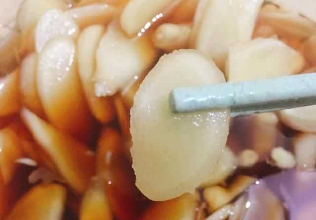 请问嫩生姜怎么腌制(怎么腌制嫩生姜)图12