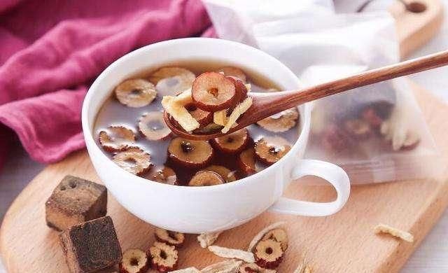 红枣姜茶有什么功效,桂圆红枣姜茶的功效图3