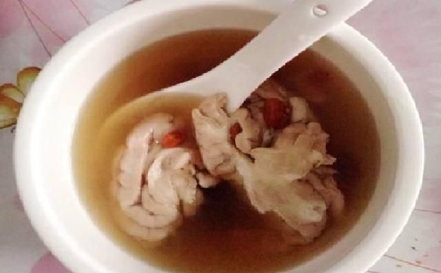 怎样炖瘦肉水制作方法(怎么煮瘦肉水好吃)图1