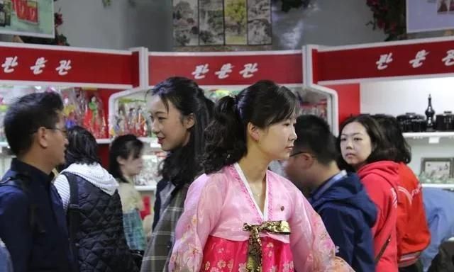 带着10000元游朝鲜，沿途见闻让人印象深刻，不虚此行