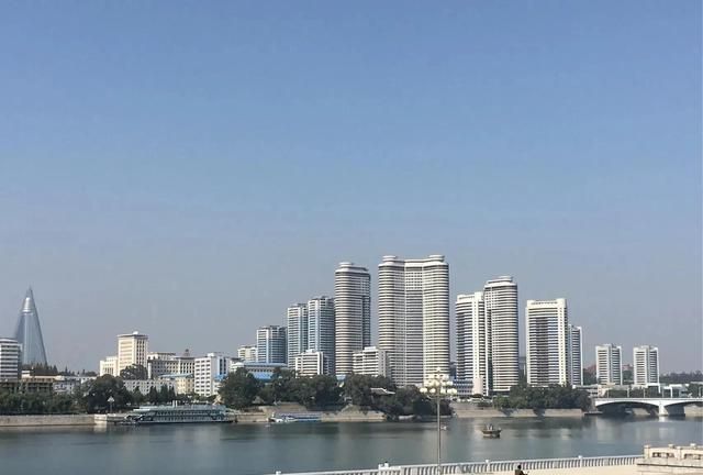 带着10000元游朝鲜，沿途见闻让人印象深刻，不虚此行