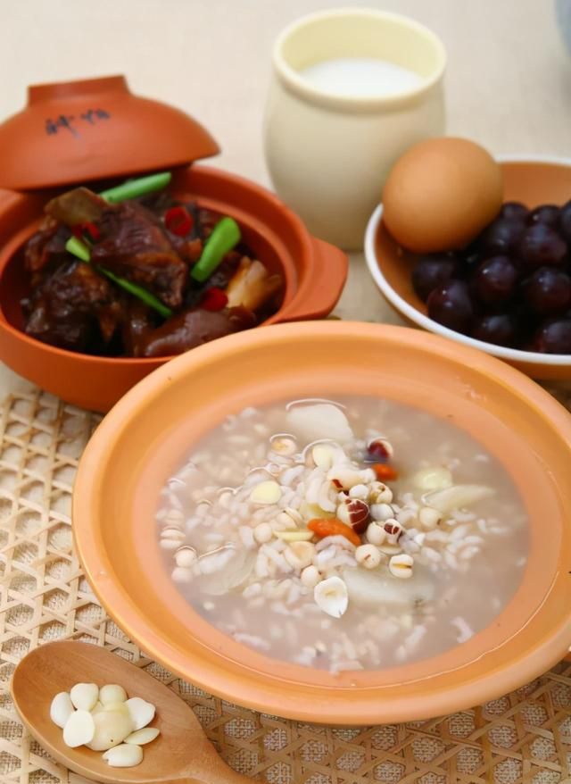 高温多雨，祛湿来点芡实！这食材健脾益气、去湿止泻