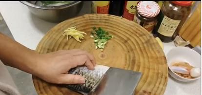黄豆酱怎么使用,如何使用黄豆酱制作浇汁图5