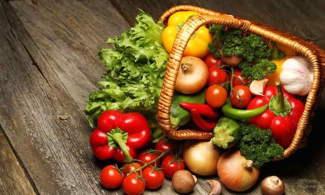 6月宁可不吃肉，也要常吃4种“碱性”蔬菜！酸碱平衡，越吃越健康