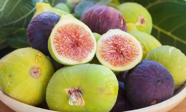 南方很常见的4种水果，黄皮果上榜了，北方网友：名字都没听说过