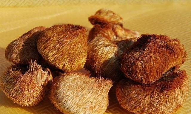 鲜猴头菇的食用方法有哪些(干猴头菇素食)图1