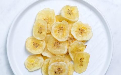 香蕉怎么做外皮酥脆(香蕉换种做法香甜酥脆口感更佳)