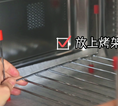 健康的烤全鸡自己做！超简单哒！一口下肚，唇齿留香