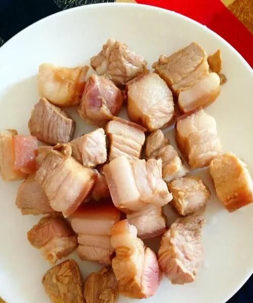怎么在家里做出好吃的东坡肉呢(如何在家做懒人版东坡肉)图10