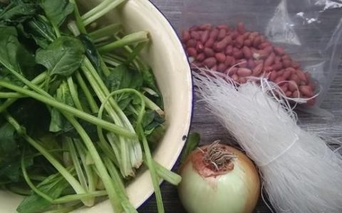 菠菜和花生米可以做什么菜