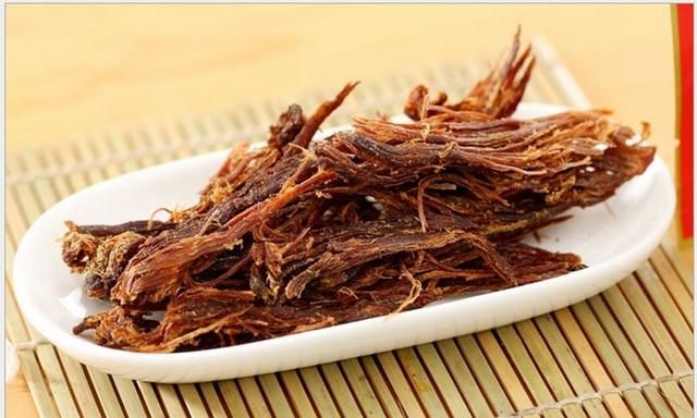 云南的牛肉干巴是怎么做的图1