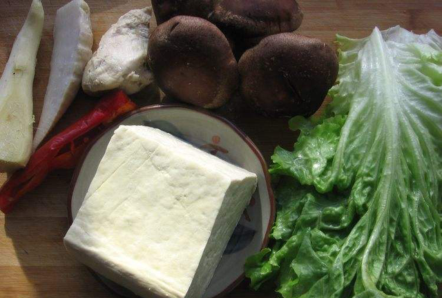 经典鲁菜文思豆腐的正宗做法，汤浓味道鲜，其历史文化更是久远