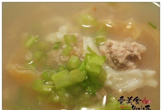 一碗鱼胶滚汤，医生朋友传授给我的家常药膳