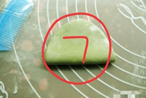 宴席上的荷叶饼怎么做,宴席荷叶饼的做法图6