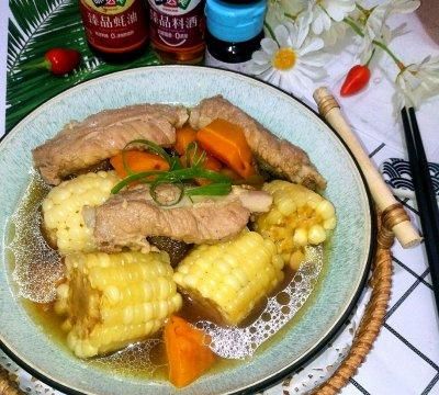 #巨下饭的家常菜#，胡萝卜玉米排骨汤