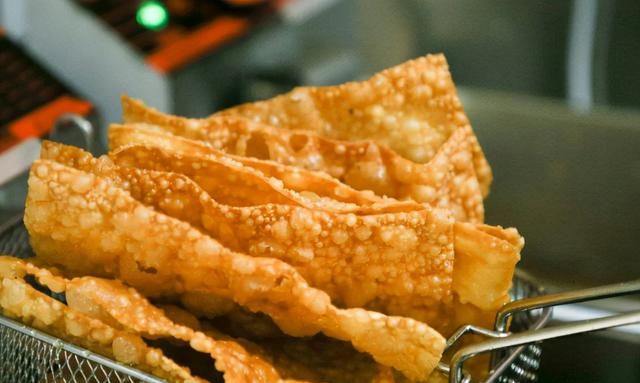 ​在家做杂粮煎饼，配比和方法教给你，薄脆好吃，学会可以摆摊了