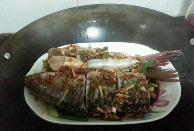 蒸豆豉鲮鱼油麦菜(豆豉鲮鱼蒸花腩)图6