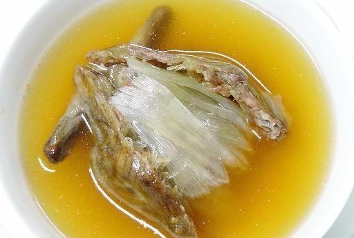 怀孕后，孕妇可以喝鸽子汤吗？真正不能吃的食物兴许是这些